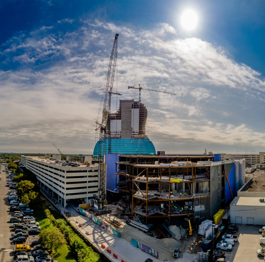 In 2018, Superior had the pleasure of assisting with the construction of Seminole Hard Rock Hotel & Casino, the flagship property for Seminole Gaming, located in Hollywood, Florida. 