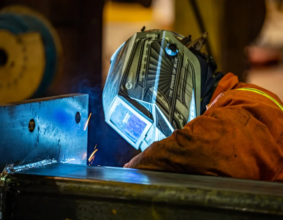 welder with sparks